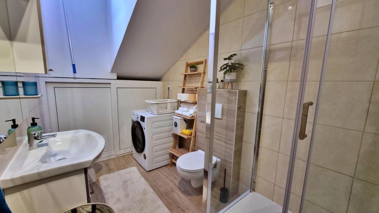 Apartment Hana Омиш Экстерьер фото
