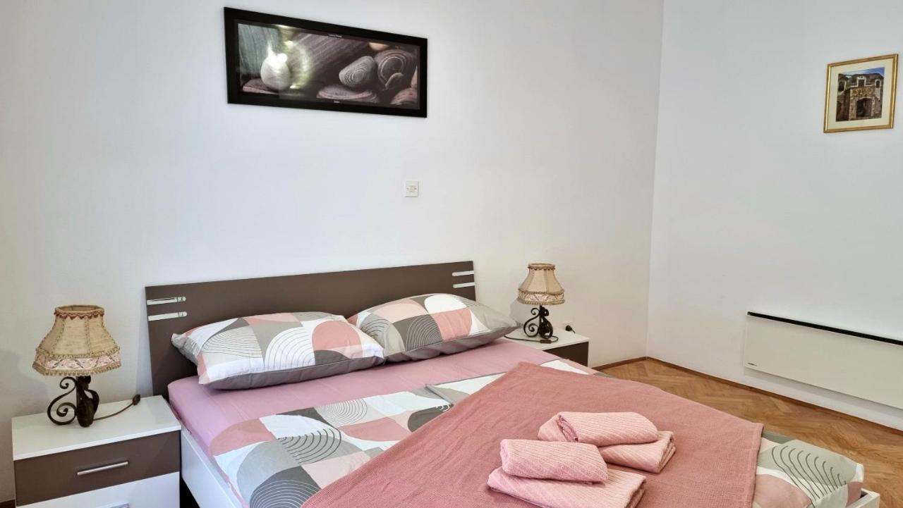 Apartment Hana Омиш Экстерьер фото
